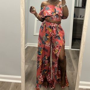 Floral off the shoulder 2-piece pant set